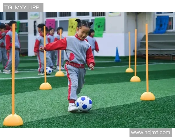 足球明星玩具视频带你领略精彩瞬间与趣味互动体验