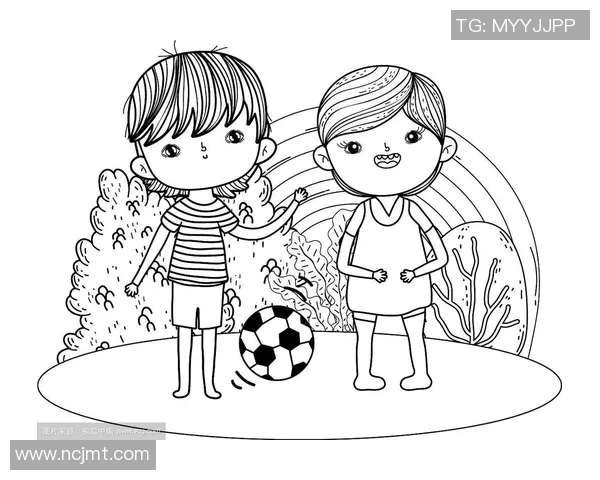 足球明星黑白画艺术作品展现儿童对足球的热爱与梦想