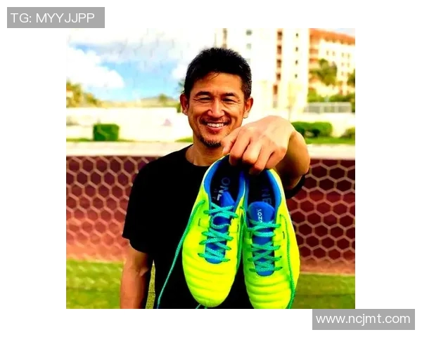 足球明星们的脚下秘密揭秘他们使用的专业足球鞋与包脚技巧